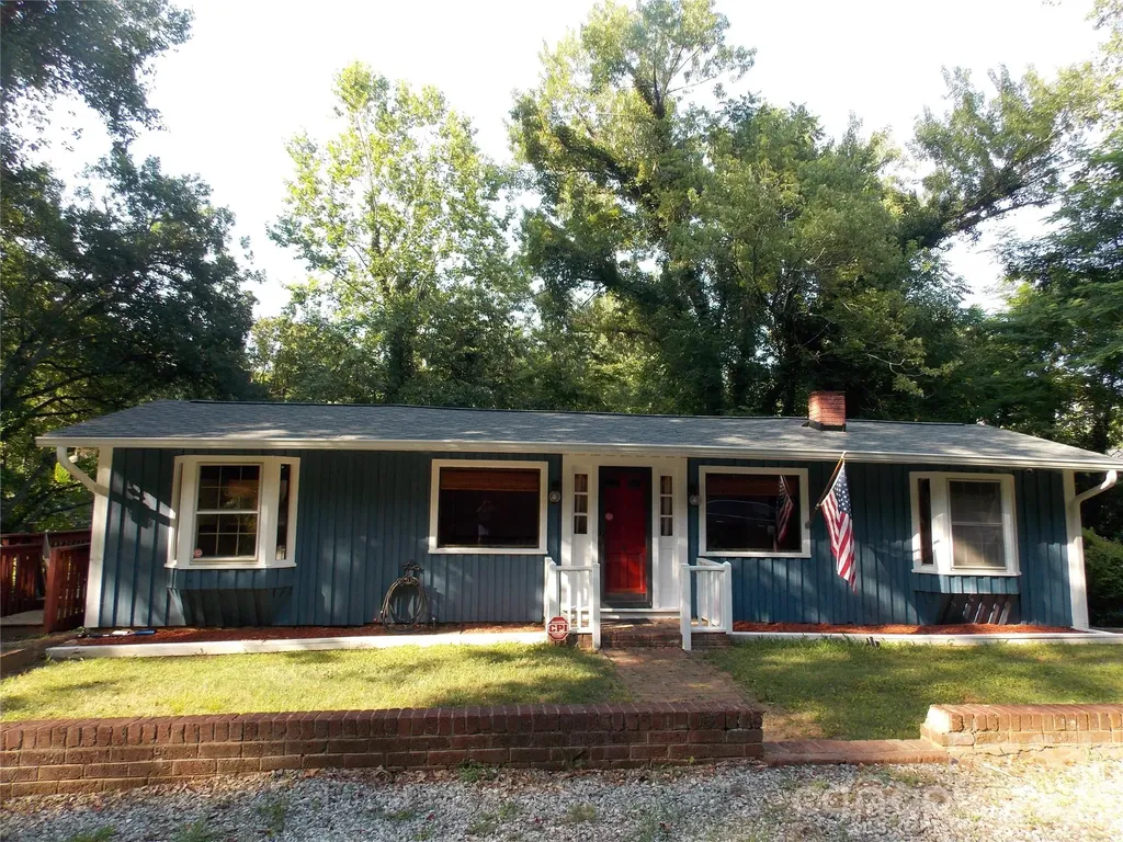 145 Hibriten Mountain Road Lenoir NC 28645