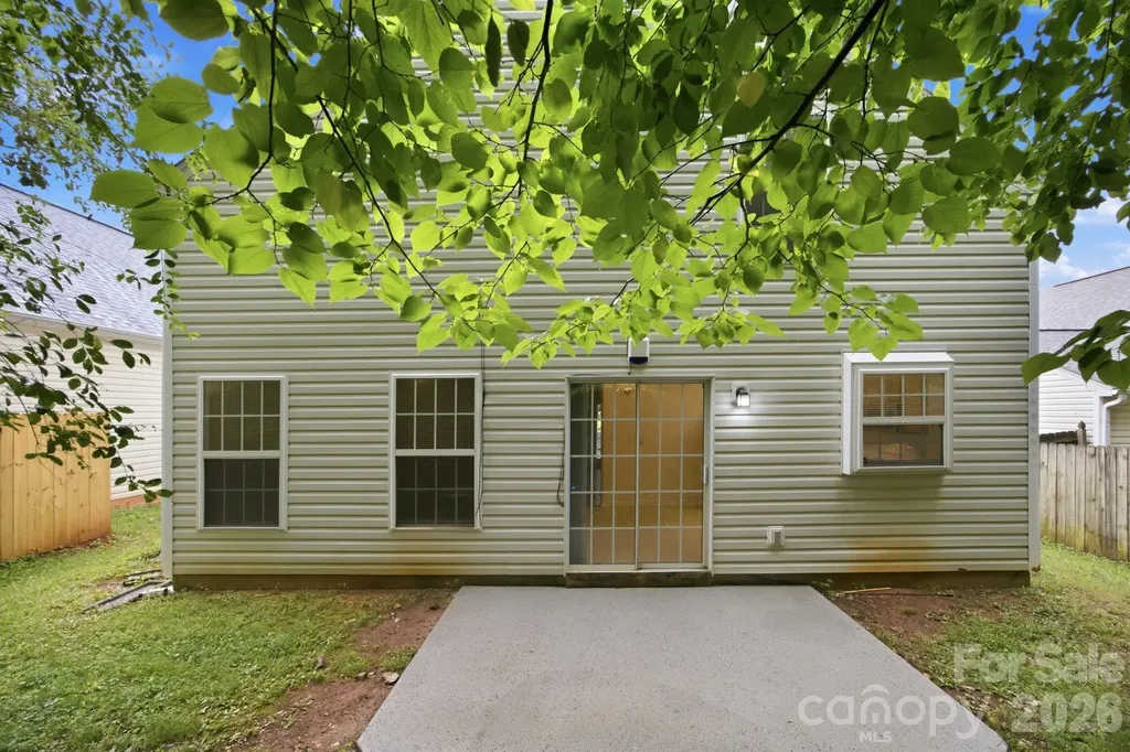 129 Winding Canyon Drive Charlotte NC 28214
