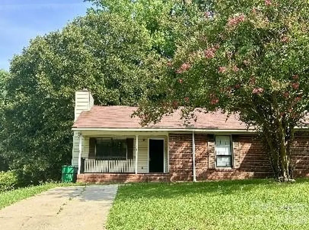 6530 Pineburr Road Charlotte NC 28211