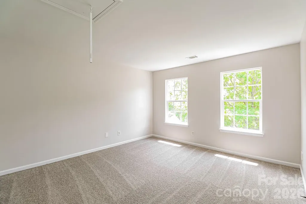 9039 Goldfields Drive Charlotte NC 28227