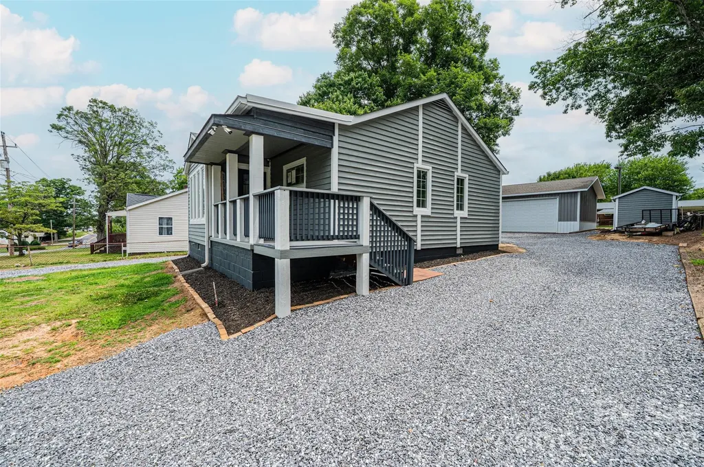 233 Eastside Drive Statesville NC 28625