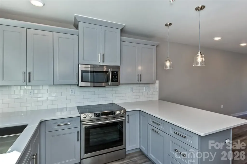 102 Southside Avenue Asheville NC 28801
