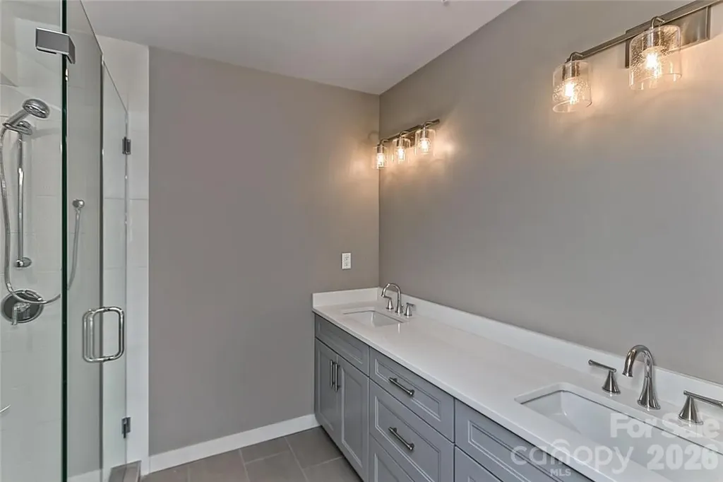 102 Southside Avenue Asheville NC 28801