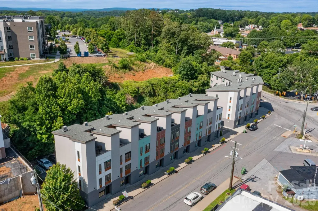 102 Southside Avenue Asheville NC 28801