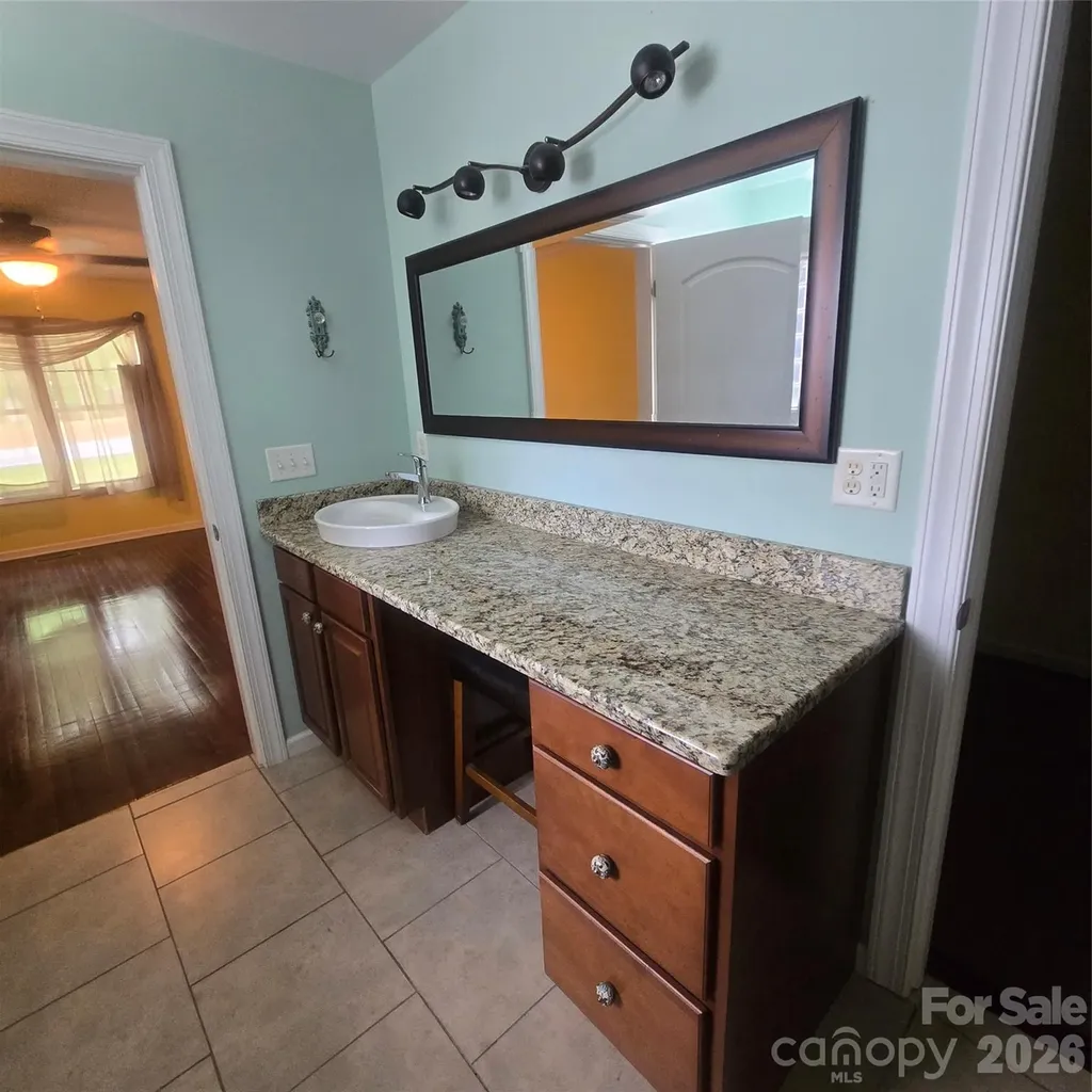 3972 S Nc Hwy 127 Highway Hickory NC 28602