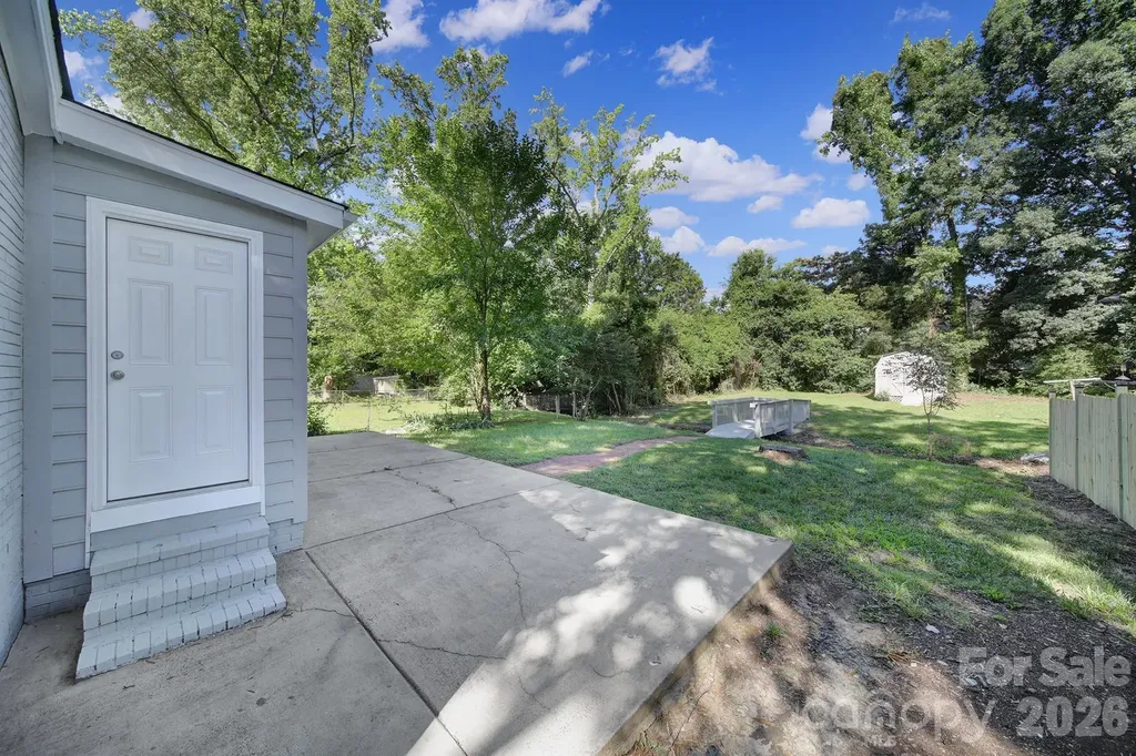 1801 Dallas Avenue Charlotte NC 28205
