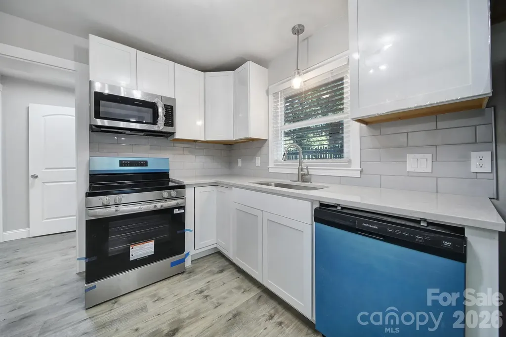 1801 Dallas Avenue Charlotte NC 28205