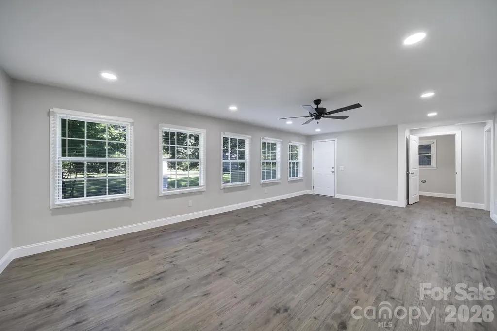 1801 Dallas Avenue Charlotte NC 28205