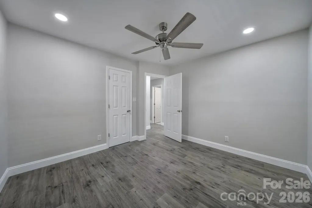 1801 Dallas Avenue Charlotte NC 28205