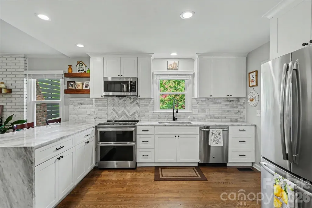 2506 Nancy Lane Harrisburg NC 28075