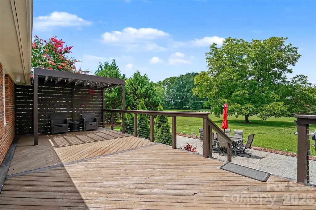 2506 Nancy Lane Harrisburg NC 28075