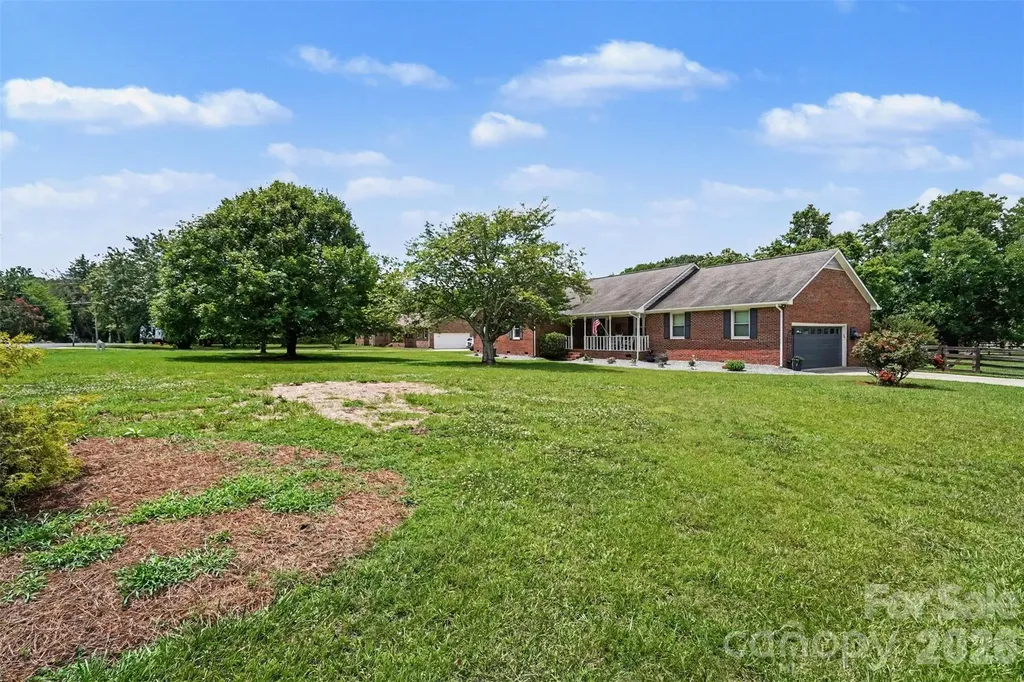 2506 Nancy Lane Harrisburg NC 28075