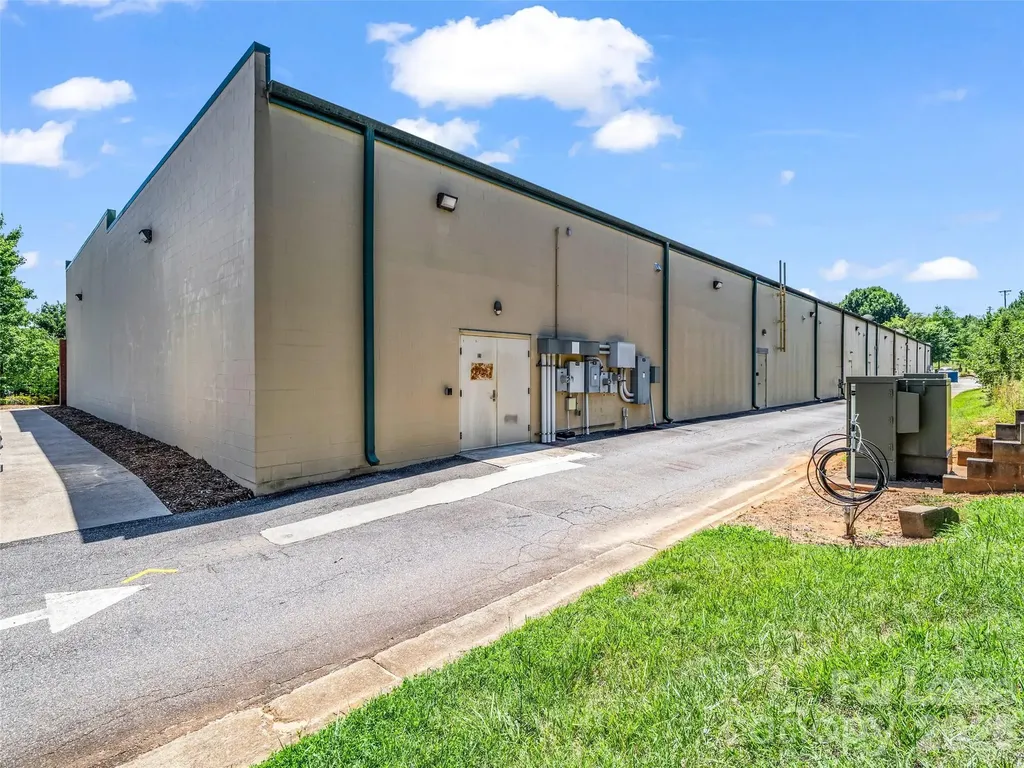 141 Fiddlers Run Boulevard Morganton NC 28655