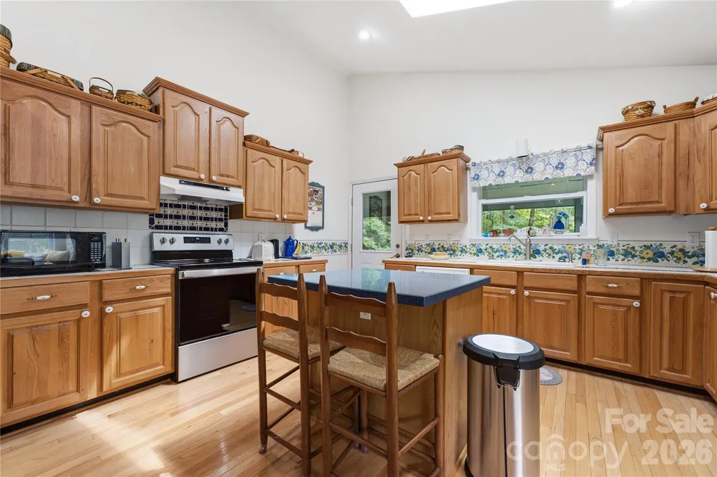 100 Foresthill Lane Whittier NC 28789