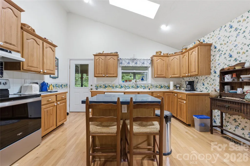 100 Foresthill Lane Whittier NC 28789