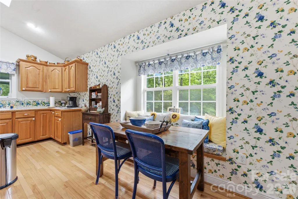 100 Foresthill Lane Whittier NC 28789