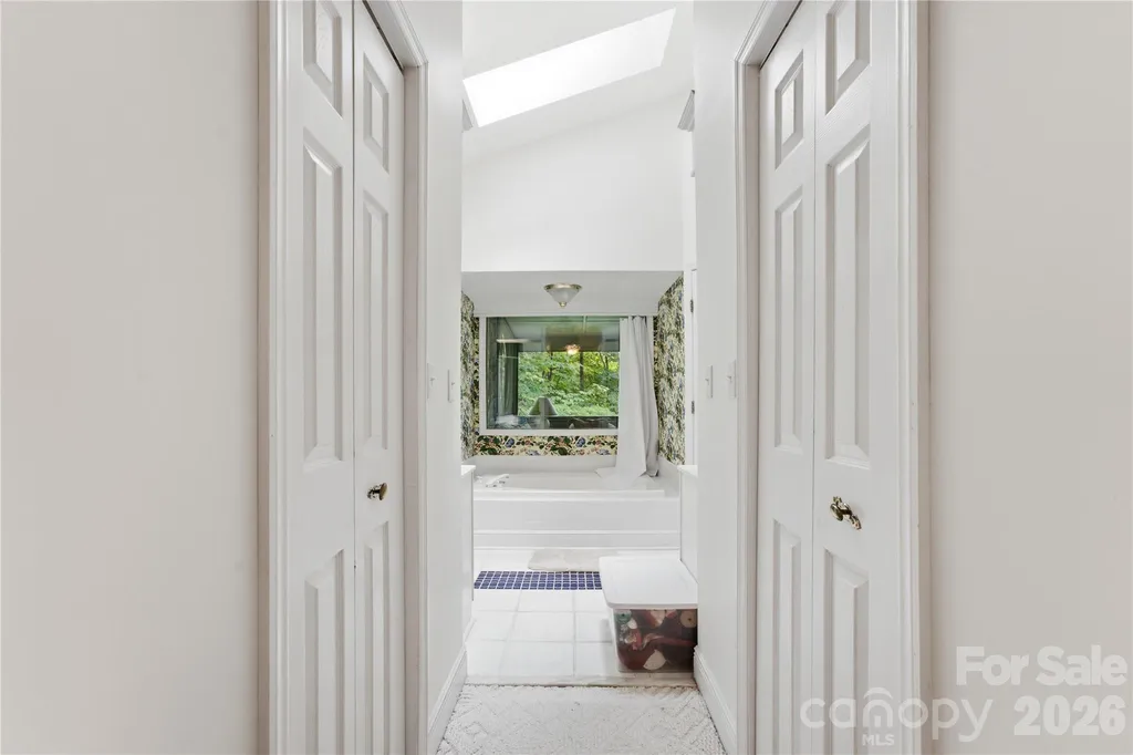 100 Foresthill Lane Whittier NC 28789