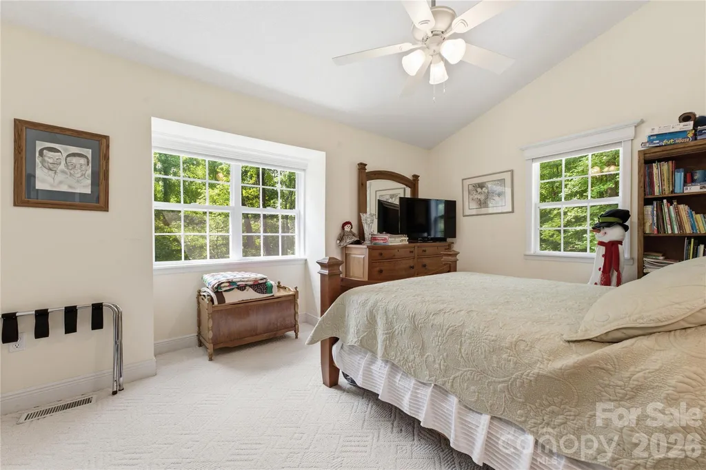 100 Foresthill Lane Whittier NC 28789