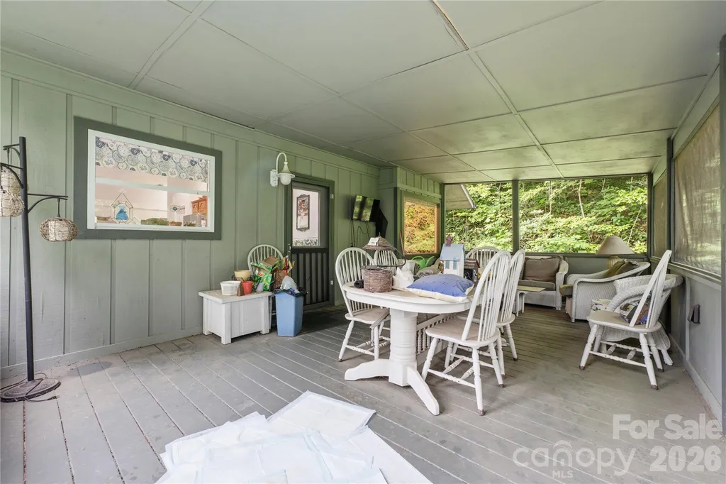 100 Foresthill Lane Whittier NC 28789