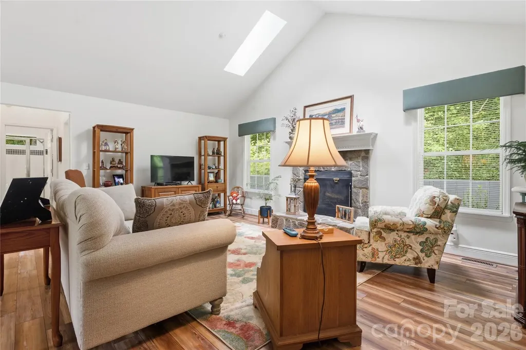 100 Foresthill Lane Whittier NC 28789