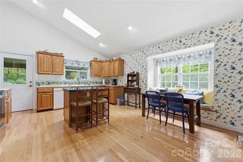 100 Foresthill Lane Whittier NC 28789