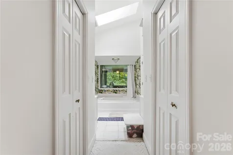100 Foresthill Lane Whittier NC 28789