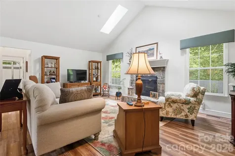 100 Foresthill Lane Whittier NC 28789
