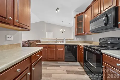 11721 Ridgeway Park Drive Charlotte NC 28277