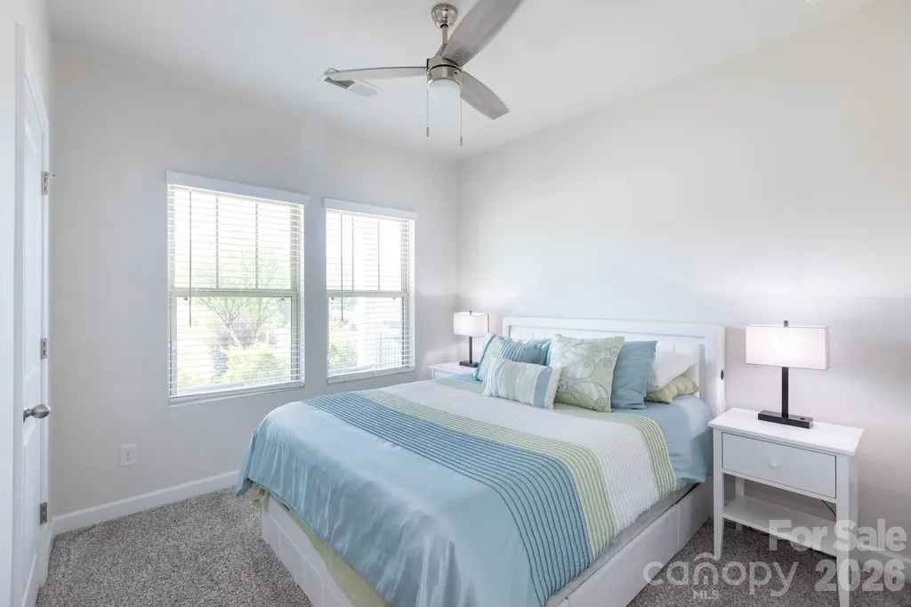 11809 Red Leaf Drive Charlotte NC 28215