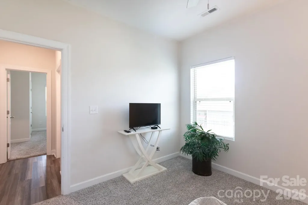 11809 Red Leaf Drive Charlotte NC 28215