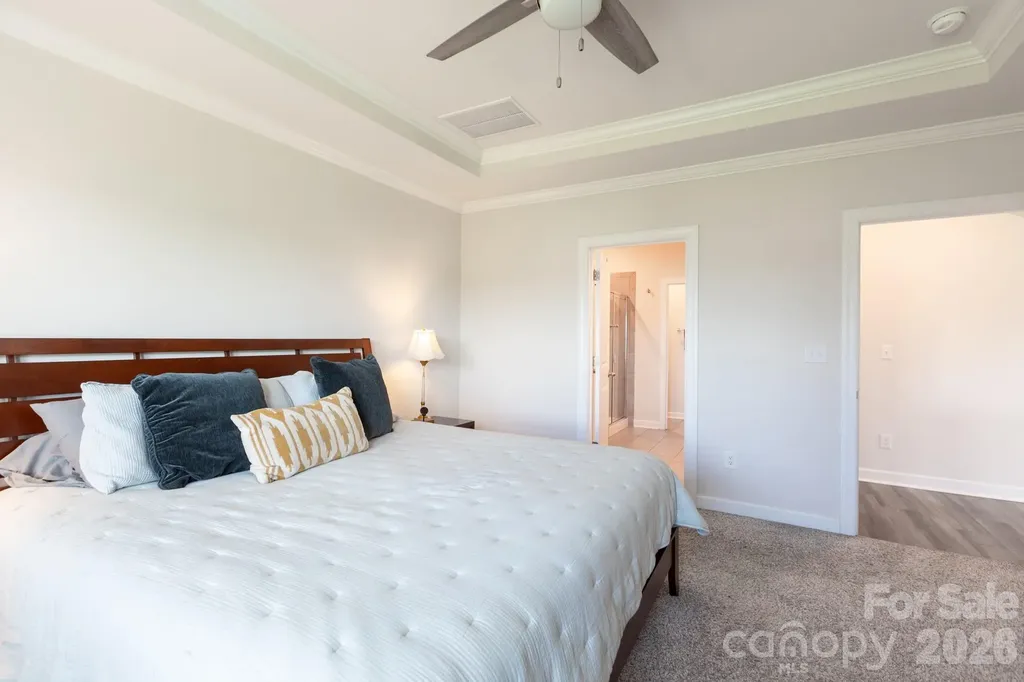 11809 Red Leaf Drive Charlotte NC 28215