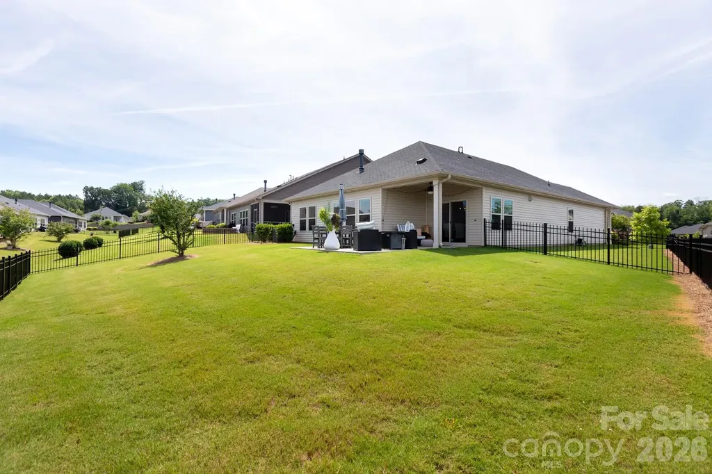 11809 Red Leaf Drive Charlotte NC 28215