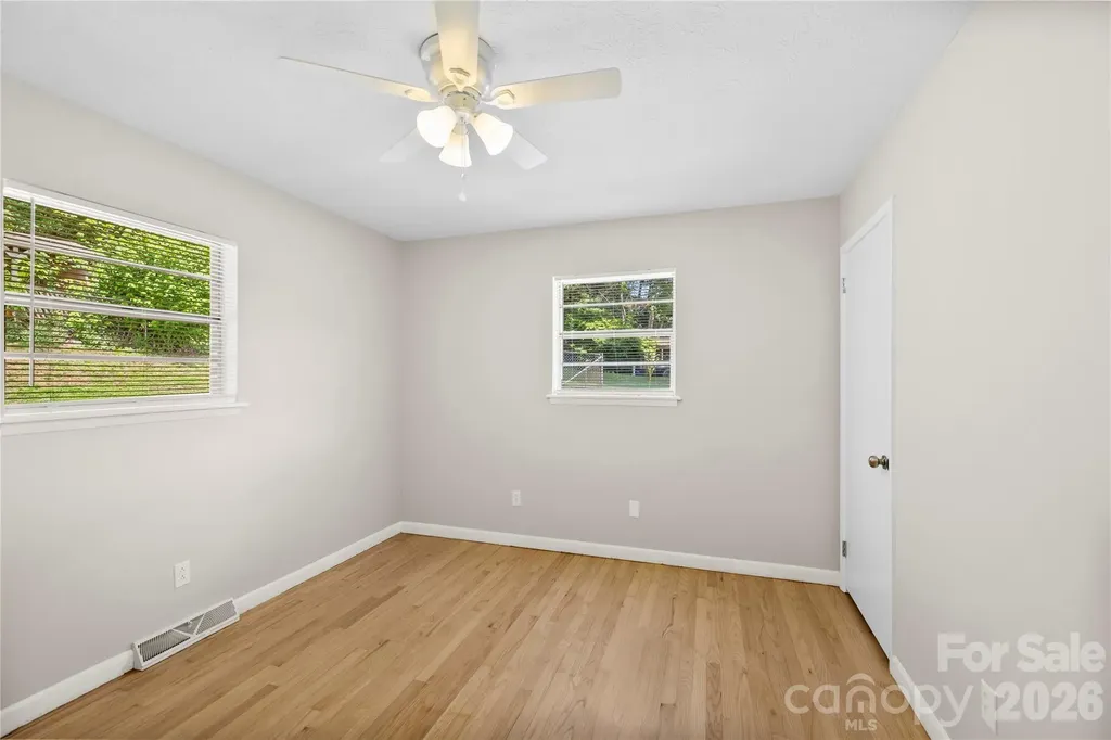 309 Oak Hill Road Candler NC 28715