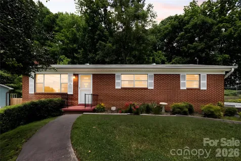 309 Oak Hill Road Candler NC 28715