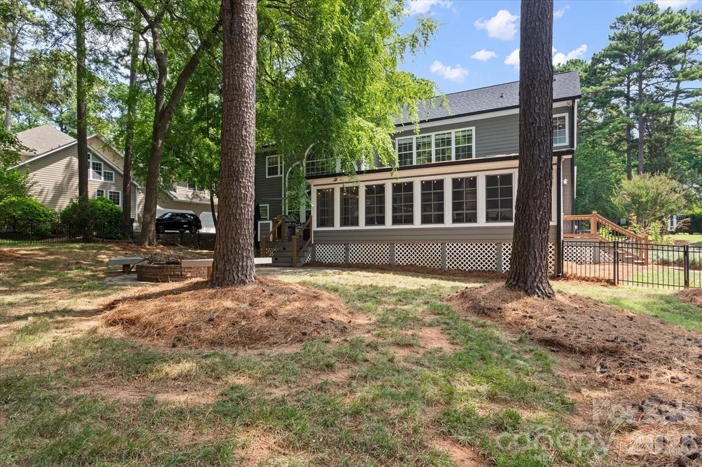 122 Lake Pine Road Mooresville NC 28117
