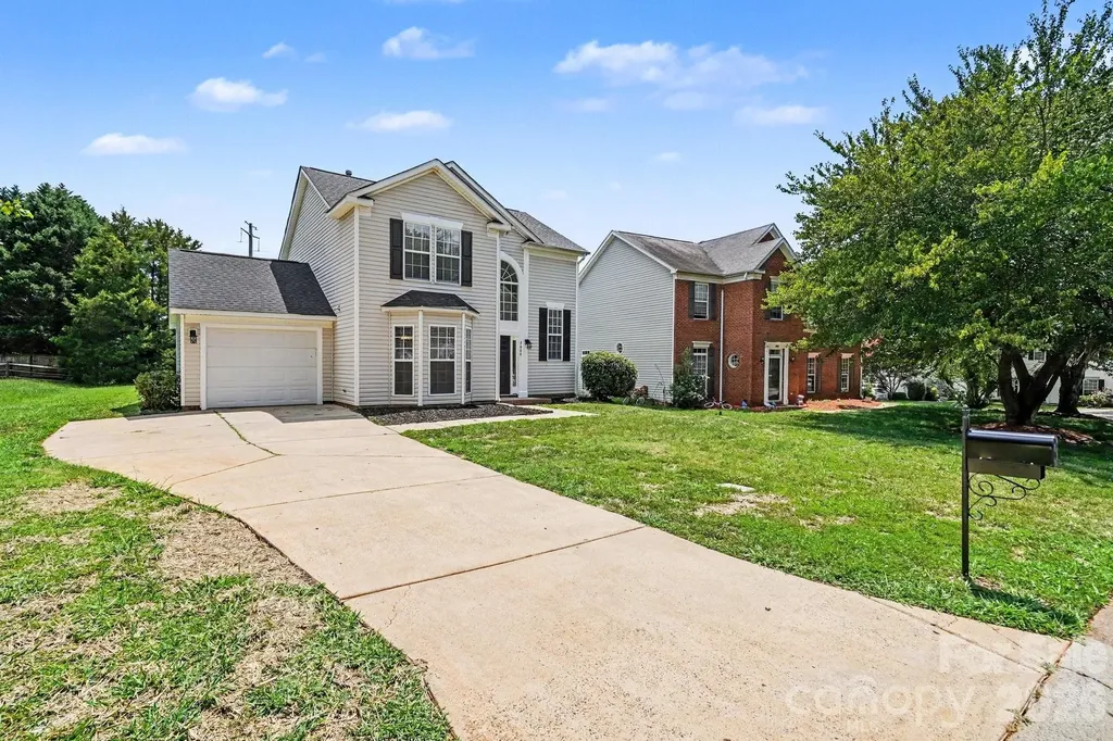 9806 Coriander Court Charlotte NC 28215