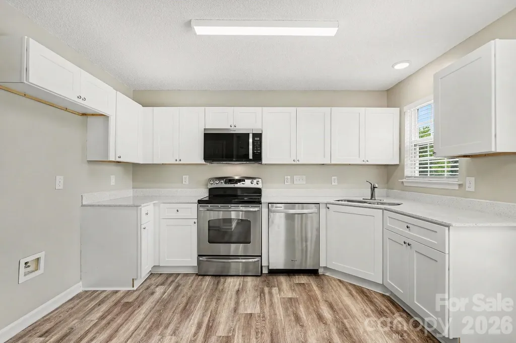9806 Coriander Court Charlotte NC 28215