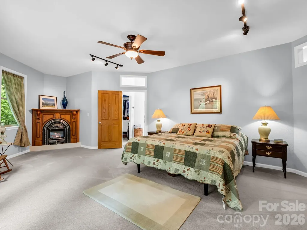 131 Arcadia Falls Way Black Mountain NC 28711