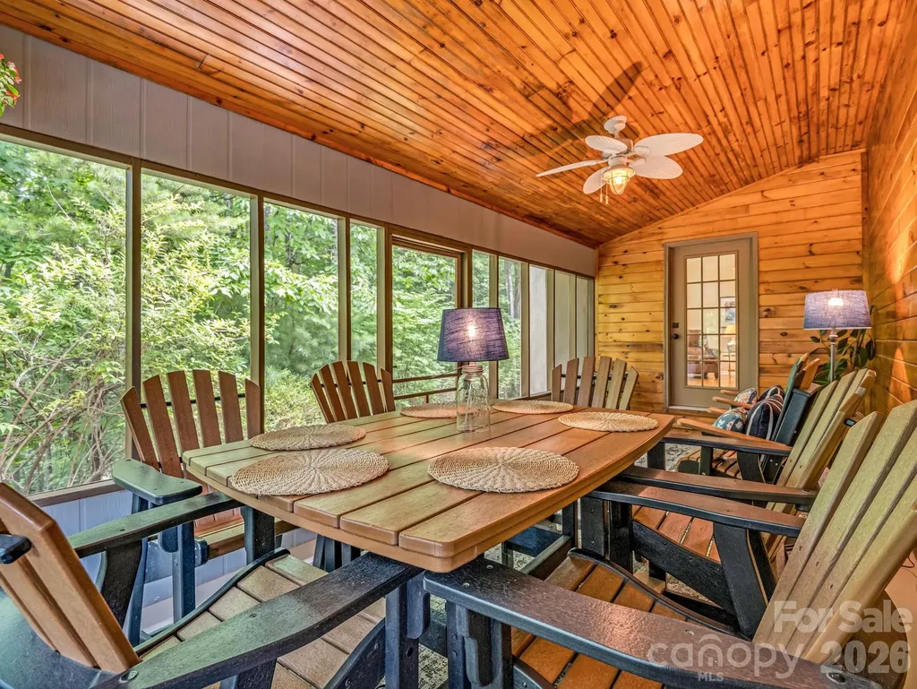 131 Arcadia Falls Way Black Mountain NC 28711