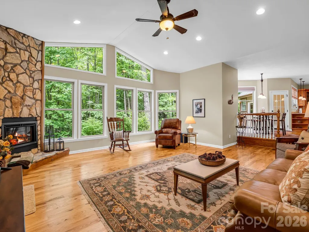 131 Arcadia Falls Way Black Mountain NC 28711