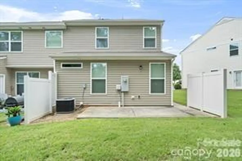 1880 Aston Mill Place Charlotte NC 28273