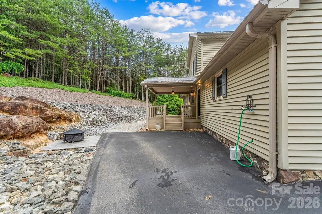 5809 Old Nc 18 Highway Connelly Springs NC 28612