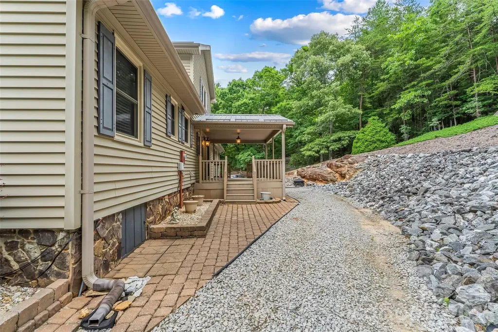 5809 Old Nc 18 Highway Connelly Springs NC 28612