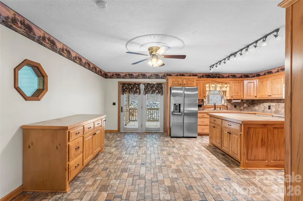 5809 Old Nc 18 Highway Connelly Springs NC 28612