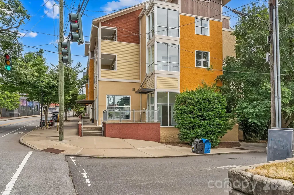 125 S Lexington Avenue Asheville NC 28801