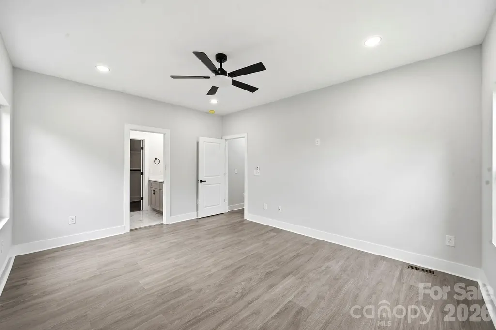 272 Hilltop Avenue SW Concord NC 28025