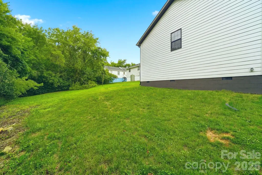272 Hilltop Avenue SW Concord NC 28025
