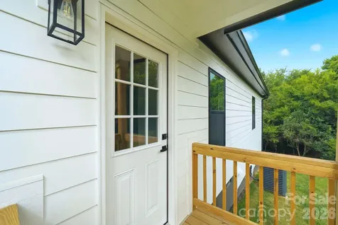 272 Hilltop Avenue SW Concord NC 28025