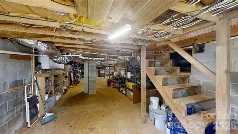 81 Pine Mount Road Weaverville NC 28787