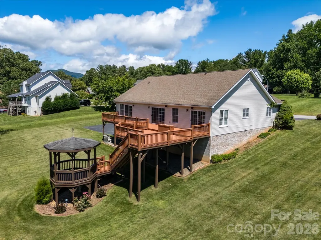 117 Caldonia Drive Candler NC 28715